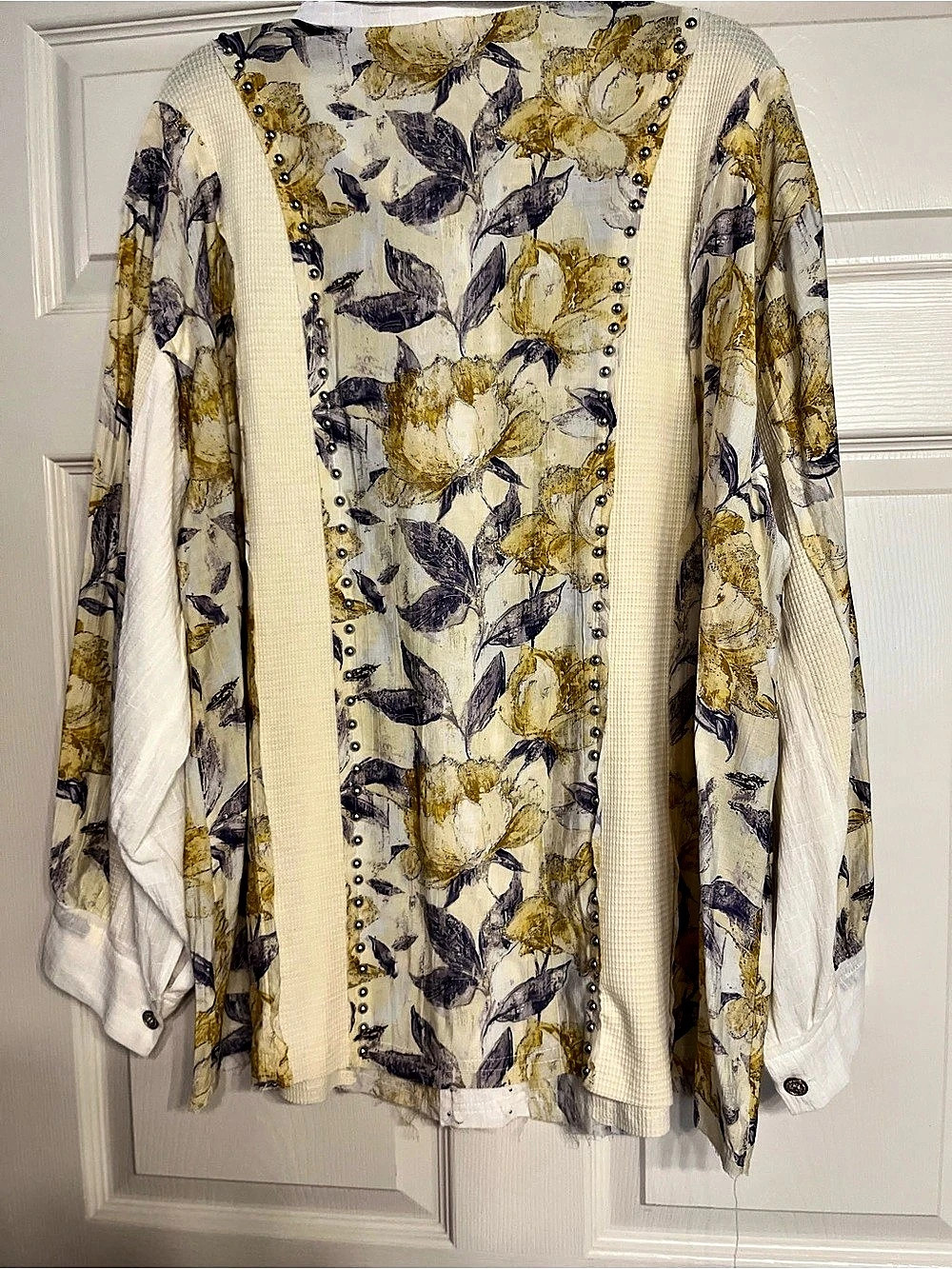 POL Floral Print Button-Down Long Sleeve Shirt Cream & Purple - Picture 3 of 3